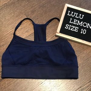 Lululemon mesh sports bra